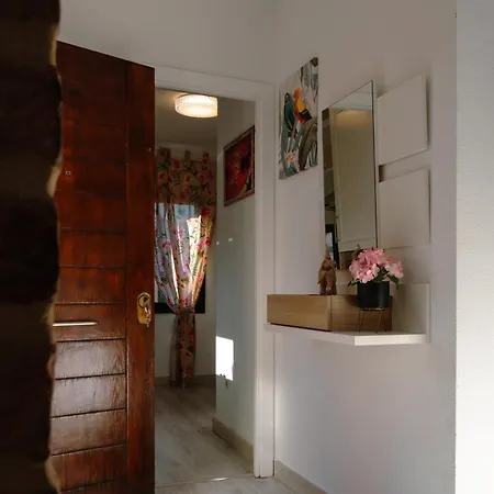 Casa Simona Willa La Oliva